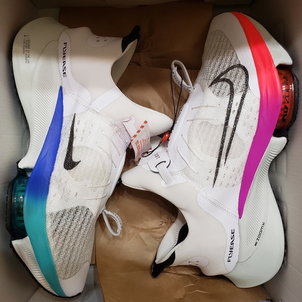 Nike air zoom tempo next% flyease